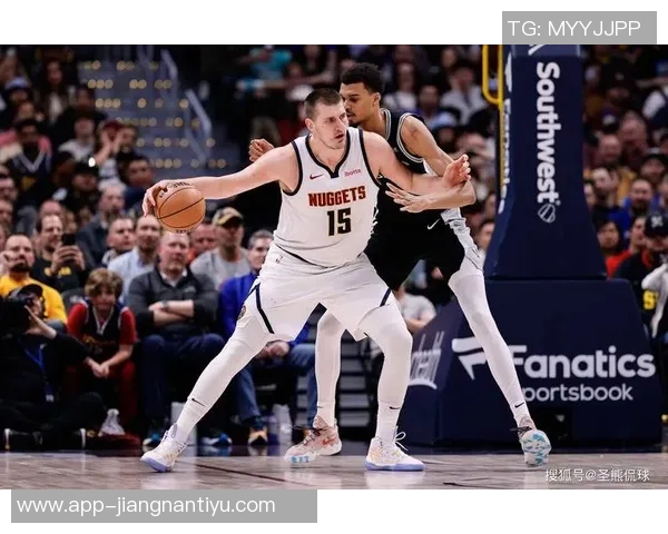 吹杨与莫兰特的表现揭示联盟格局湖人或有机会追逐约基奇与字母哥